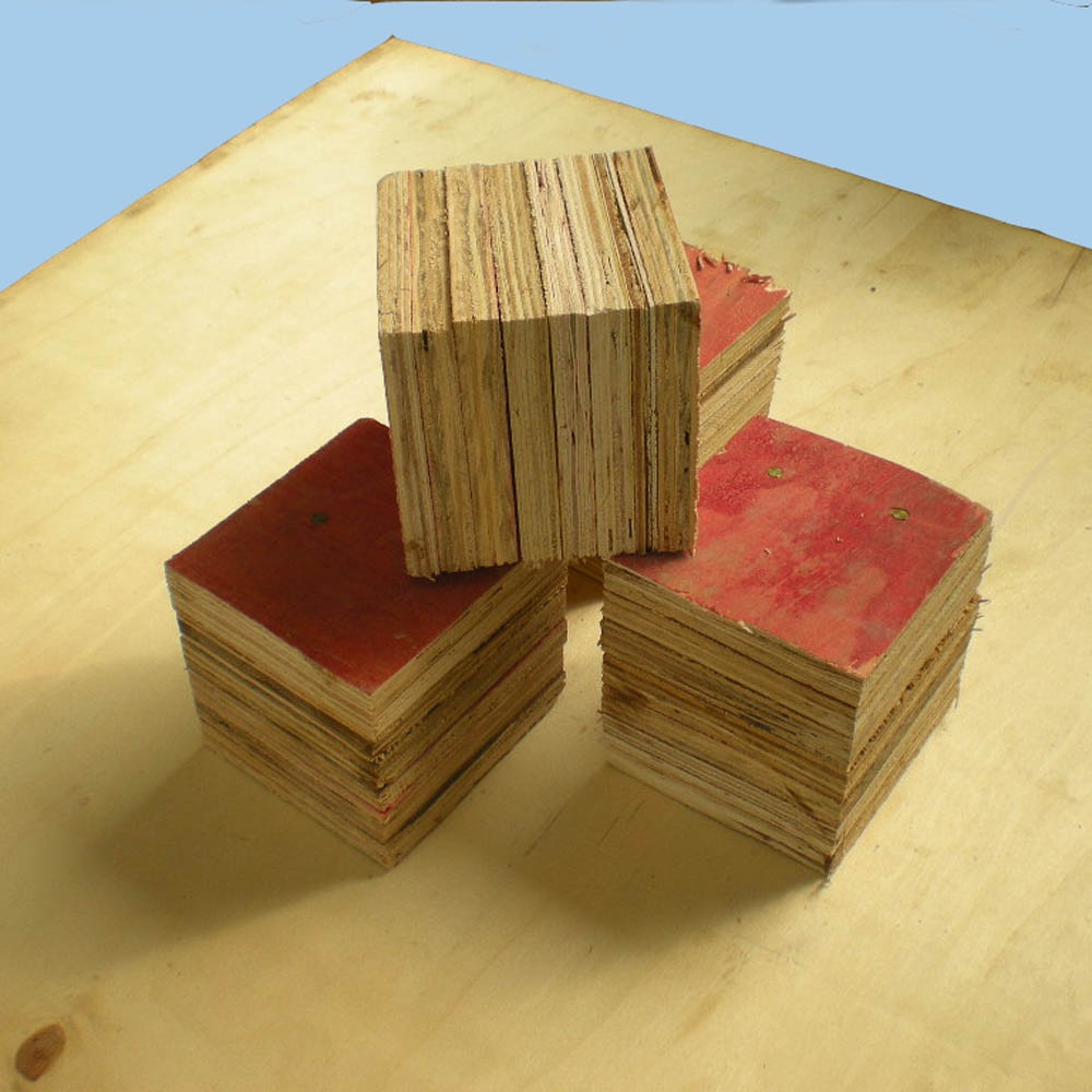 膠合(hé)闆腳墩(dun)